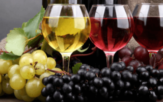 Як зробити домашнє вино з винограда