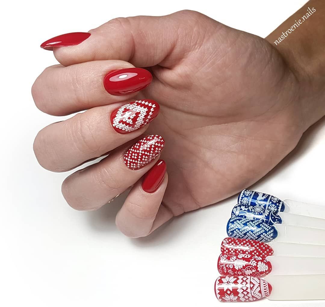 Затишний в' />@ nastroenie.nails</p><h3>Покрокова техніка з класичним лаком</h3><p>Для плоского дізнайна досить гель-лаків декількох квітів. На нігтьової пластини можна проставити акуратні позначки, потім з’єднати їх, створивши тонкий контур. При необхідності вийшла фігуру заповнити кольором. Ніготь просушується в лампі, потім покривається топом, знову сушиться.<noscript><img decoding=