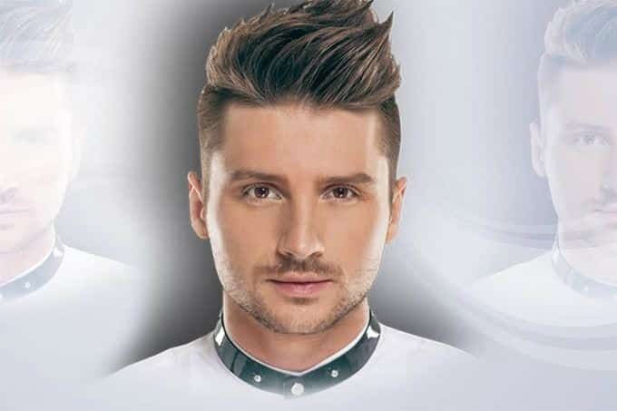 Сергій Лазарєв: біографія, сім' /></p><p>Але молоді амбітні хлопці не змогли співіснувати довго в одній зв’язці, і вже в кінці 2004 року група розпалася.</p><h2>Сольна творчість Сергія Лазарєва</h2><p>Майже відразу після розпаду дуету &laquo;Smash !!&raquo; Сергій починає сольний творчий шлях. Він робить наступні кроки:</p><ol><li>Приступає до запису альбому повністю англійською мовою, під назвою &laquo;Do not Be Fake&raquo;.</li><li>Паралельно Лазарєв записує російськомовні пісні &laquo;Навіть якщо ти підеш&raquo; і &laquo;Зачем придумали любовь&raquo;, які потрапляють на найвищі місця хіт-парадів.</li><li>Встигає співак брати участь і в спектаклях, відігравати величезні тури по світу, зніматися в масштабних кліпах.</li></ol><p><noscript><img decoding=